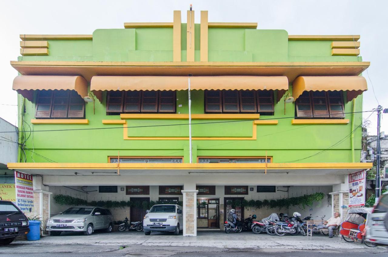 Hotel Keprabon Solo Exterior foto
